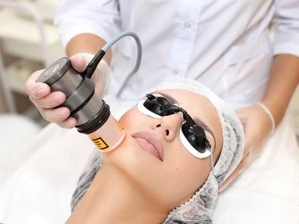 skin rejuvenation with cosmetic device
